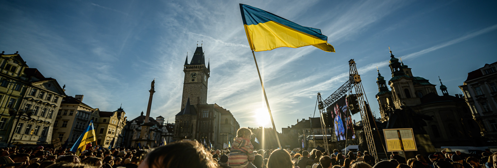 Společně za Ukrajinu! Nevládní organizace chystají na Staroměstském náměstí v Praze shromáždění na podporu Ukrajiny