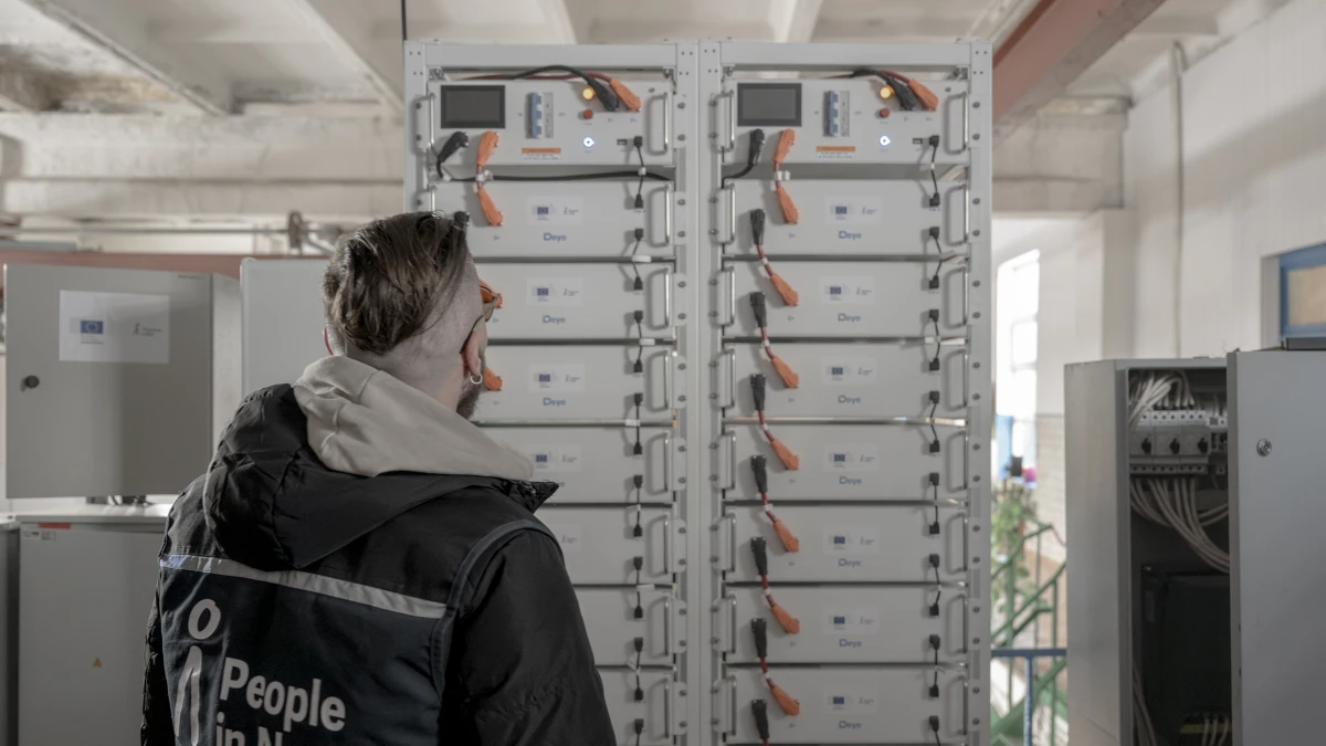 Zima bez proudu: Jak jsme Ukrajině pomohli přežít útoky na energetiku