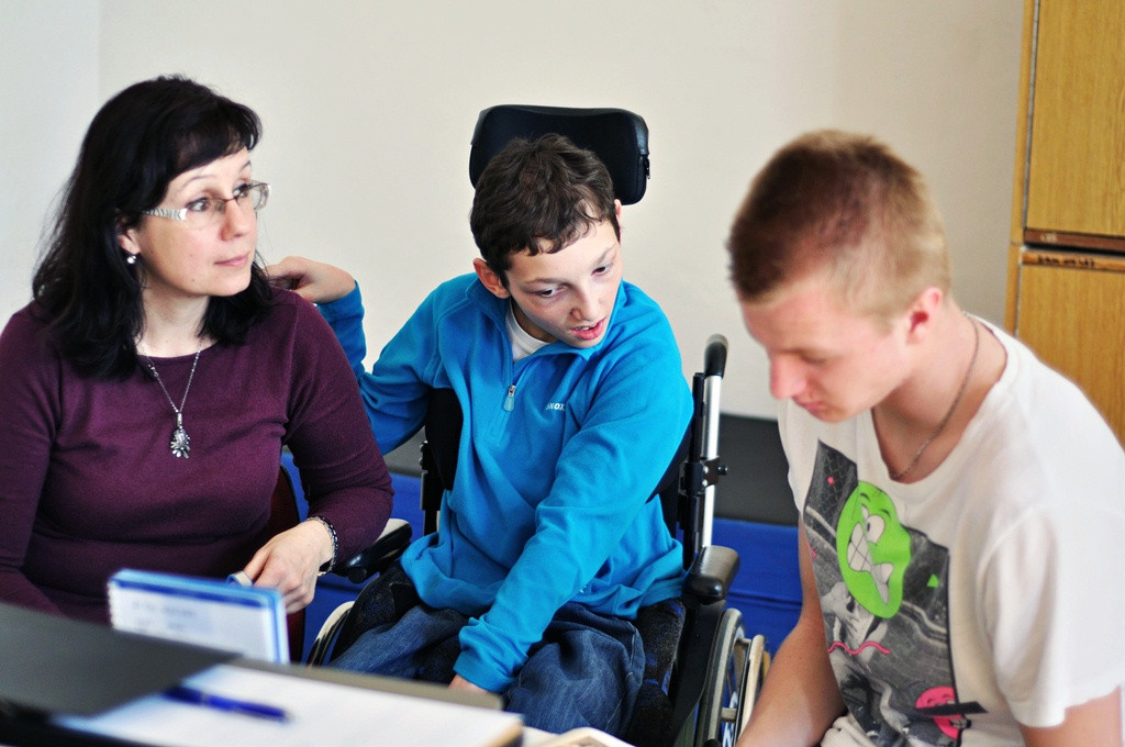 Je vozíčkář a k tomu nemluví. Přesto Honza dostal šanci „chodit“ na průmyslovku