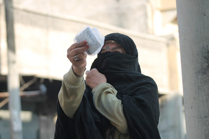 Zbyl nám jen strach z bomb, říká Zahra z Aleppa. Člověk v tísni každý měsíc v Sýrii pomáhá 120 000 lidí