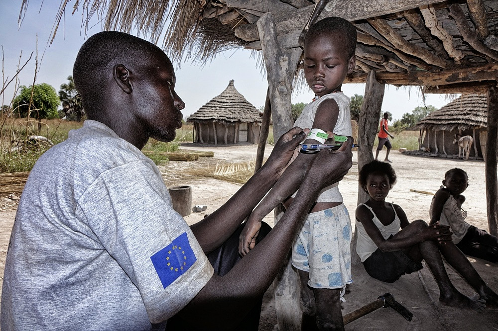 S podvýživou v Jižním Súdánu bojujeme zahrádkami, pluhy i podporou trhu