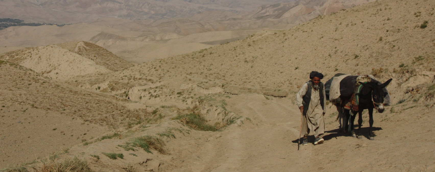 Nevládní organizace působící v Afganistánu společně vyzývají k akci. Po útoku v Džalálábádu požadují bezpečnost pro své pracovníky