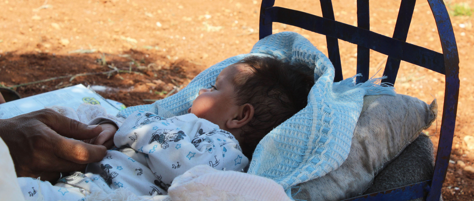 Útoky na školy a nemocnice v Sýrii. Přes 150 000 lidí uteklo z domovů za jediný týden