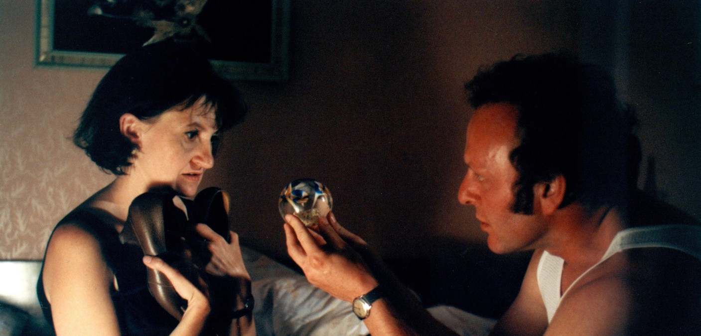 Skutečný dárek: Představujeme limitovanou edici uměleckých předmětů. Včetně magického těžítka