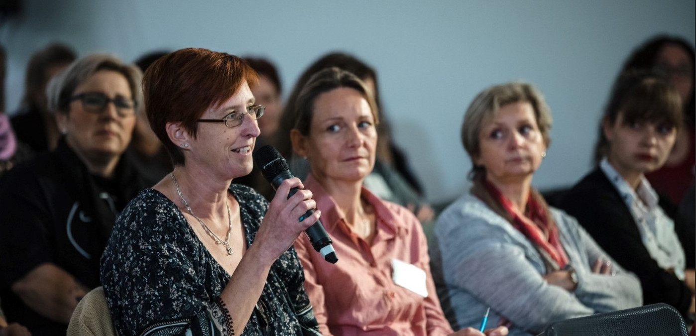 Vyzýváme asistentky a asistenty pedagoga, zapojte se do průzkumu! Na vašich zkušenostech záleží!
