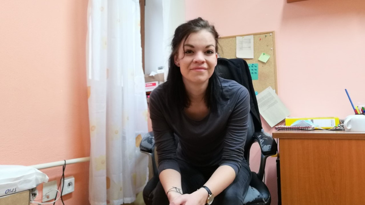 Dluhový poradce byl měl být schopný navodit pocit důvěry