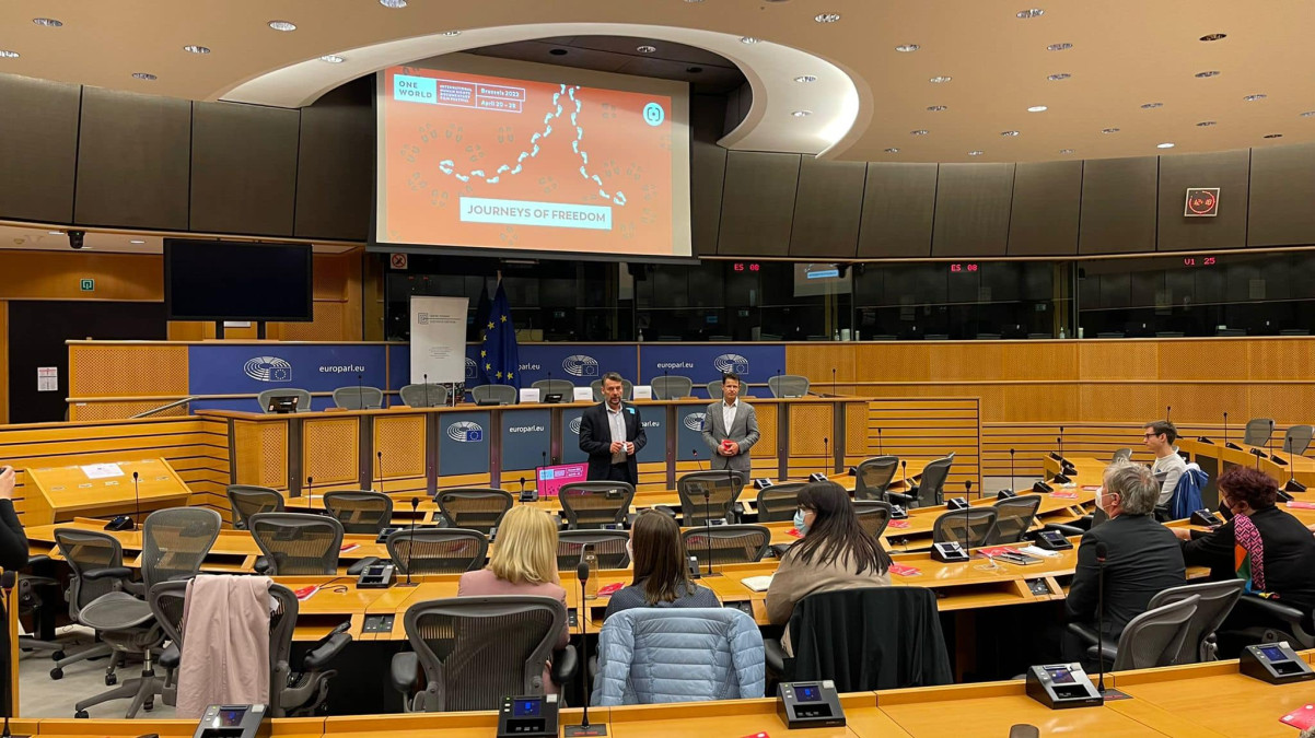 V Bruselu skončil festival Jeden svět, vítězem je ruský film