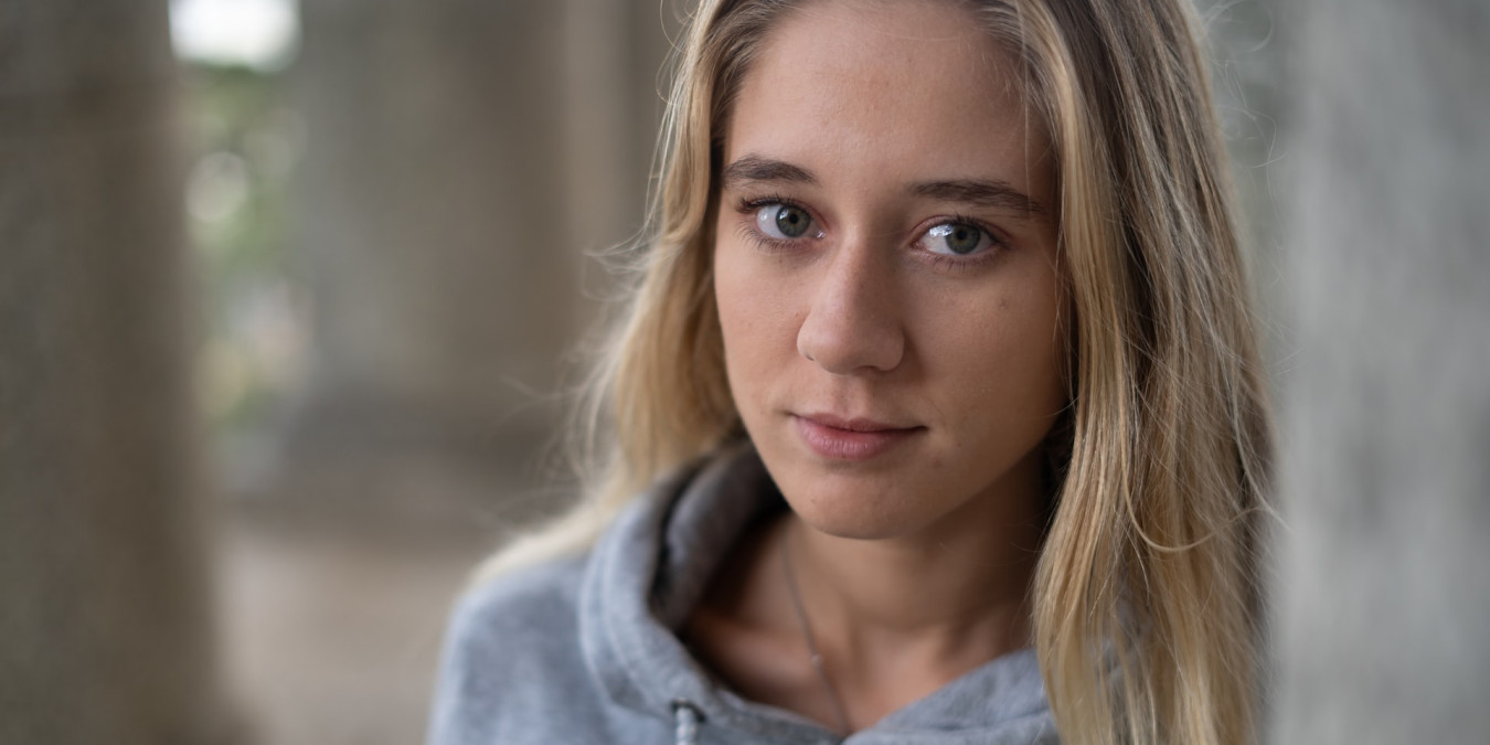 Byla ještě dítě, když se stala dlužnicí. Z exekucí jí pomohlo Milostivé léto