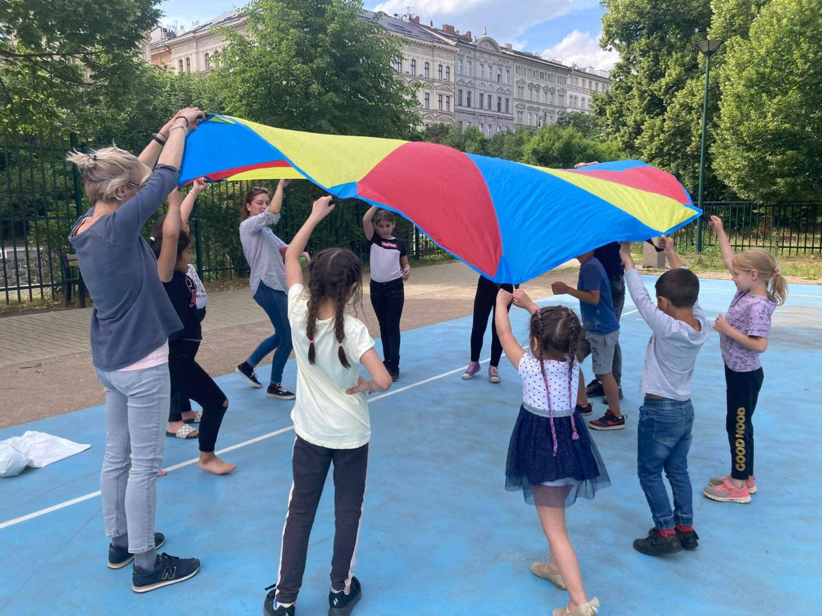 Kulturně komunitní centrum pro děti na Praze 5 se opět otevírá. Zájem výrazně převyšuje kapacity