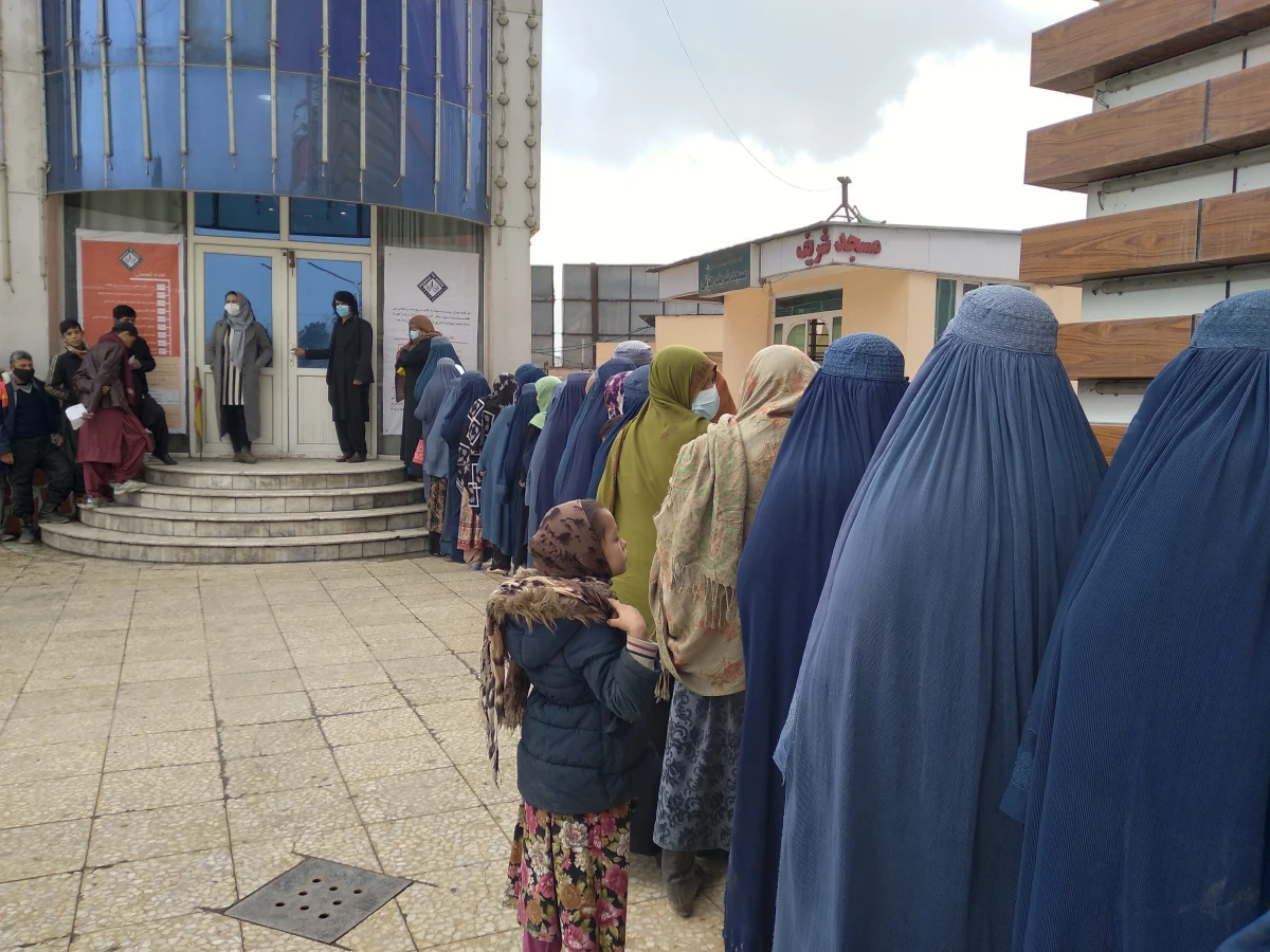 Šindelář pro iRozhlas: Deset milionů Afghánců je přímo závislých na humanitární pomoci
