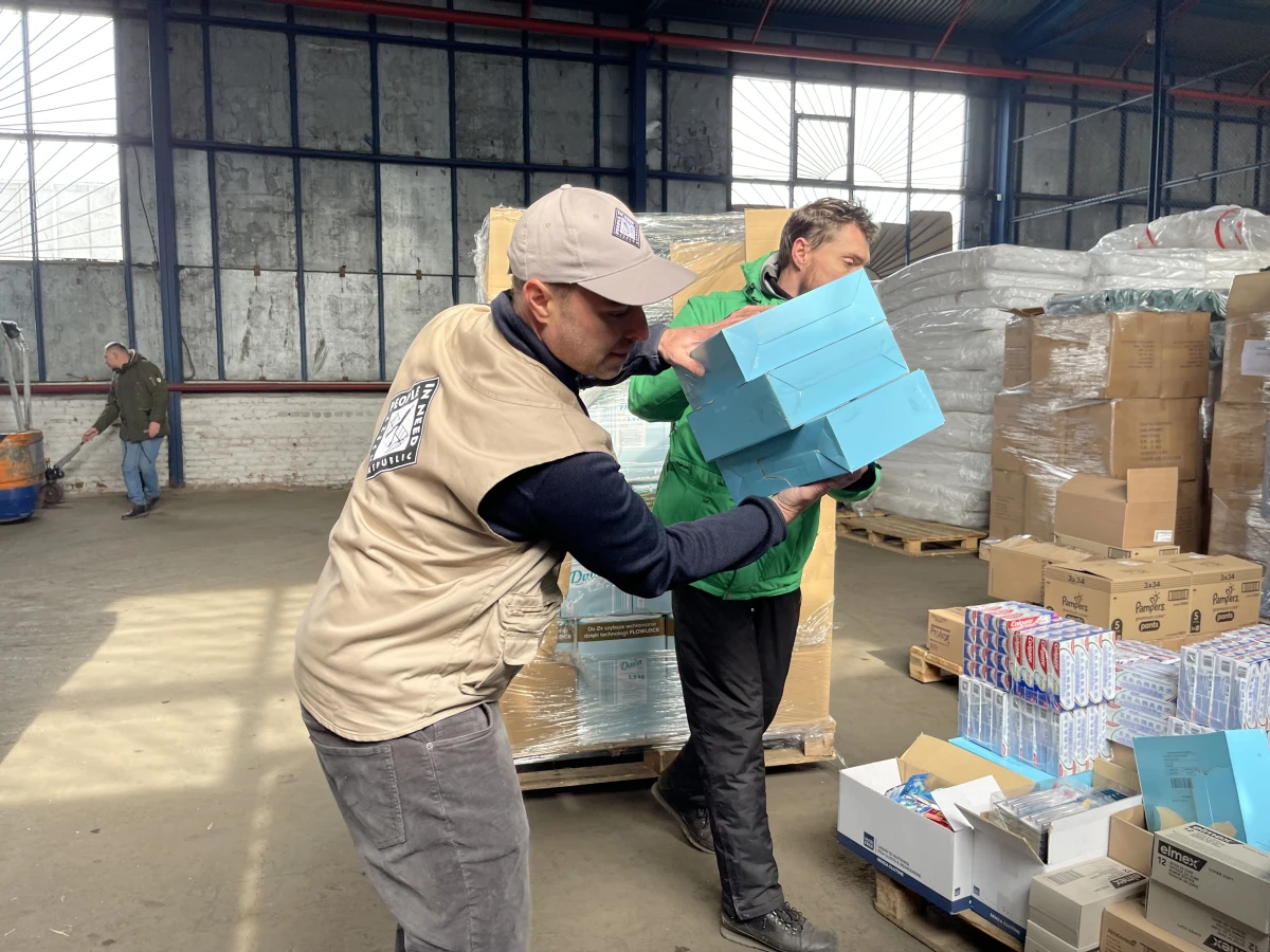 Na Ukrajině i v Česku pomáháme desítkám tisíc lidí. Vypravili jsme 7 vlaků a 13 kamionů s humanitární pomocí