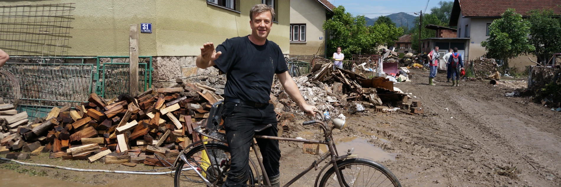 Bosna a Hercegovina: Humanitární pomoc a obnova