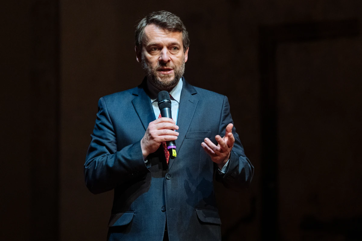 Pánek hostem Osobnosti Plus: Rád bych v české politice viděl pravdomluvnost a slušnost. Elita nemá být sprostá ani lhát
