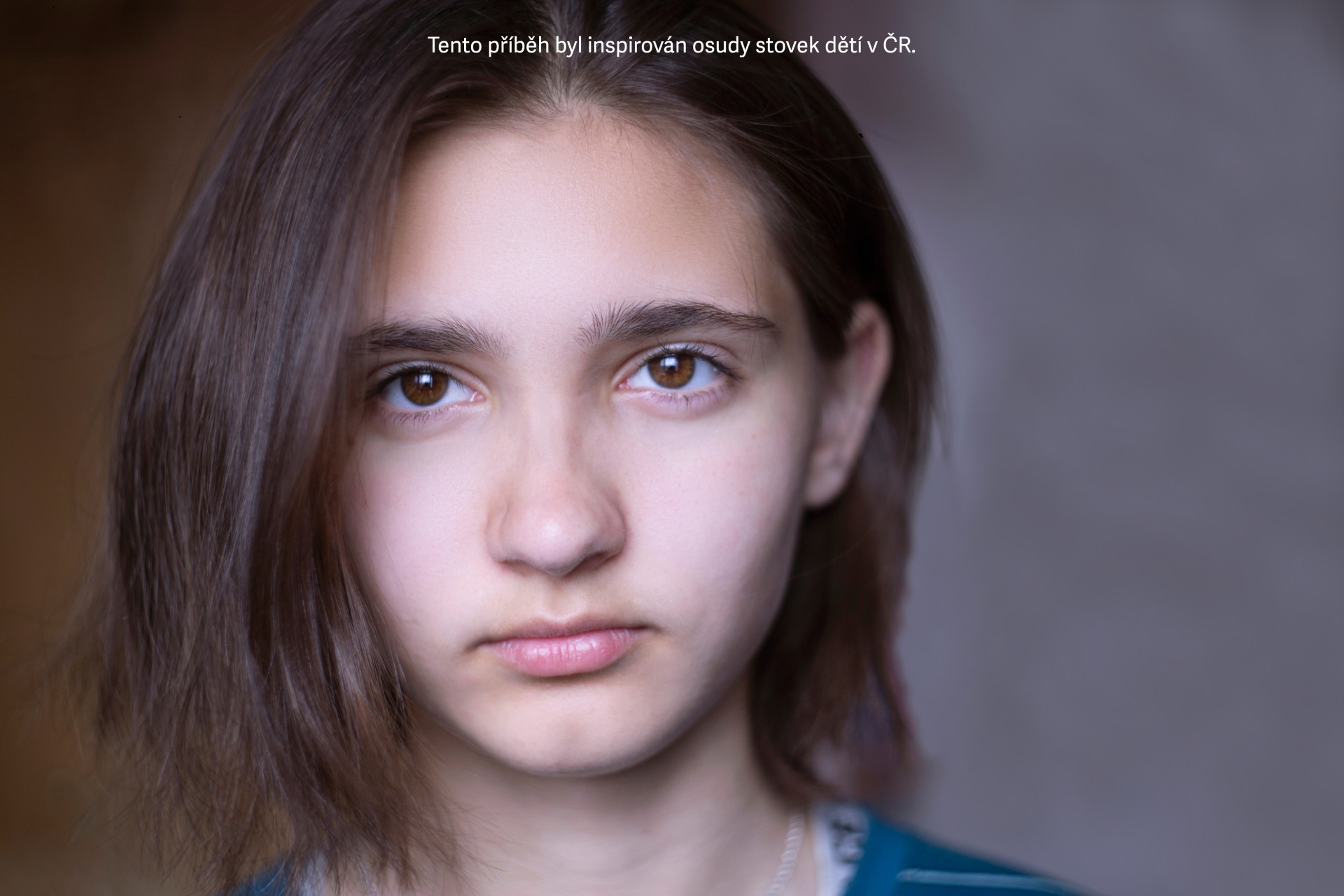 Nikča studuje středn&iacute; &scaron;kolu a chce b&yacute;t zdravotn&iacute; sestrou. Jej&iacute; rodina m&aacute; ale m&aacute;lo peněz, a tak chod&iacute; často m&iacute;sto do &scaron;koly na brig&aacute;dy.