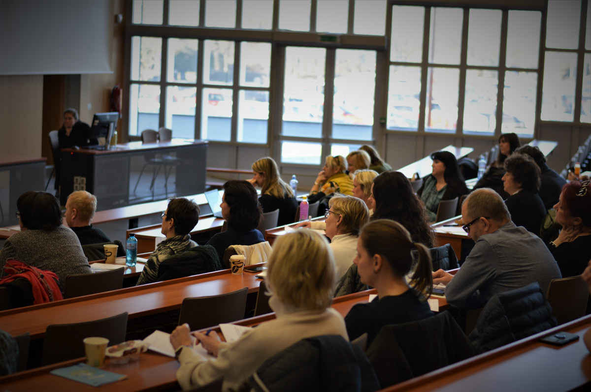 Jak lépe podpořit ohrožené rodiny s dětmi? V Kladně jsme zorganizovali setkání sociálních služeb a dalších odborníků