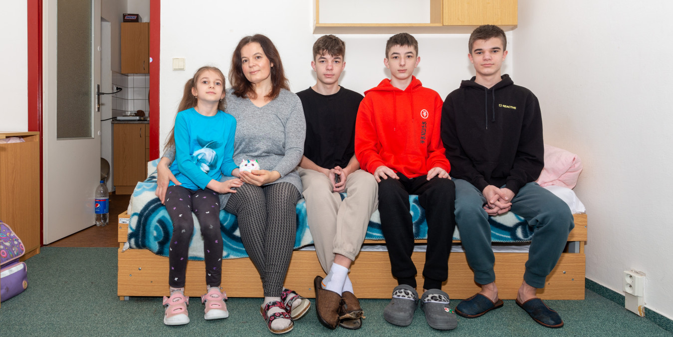 Stačilo podat pomocnou ruku. Dnes Oksana pracuje a děti tu chodí do školy