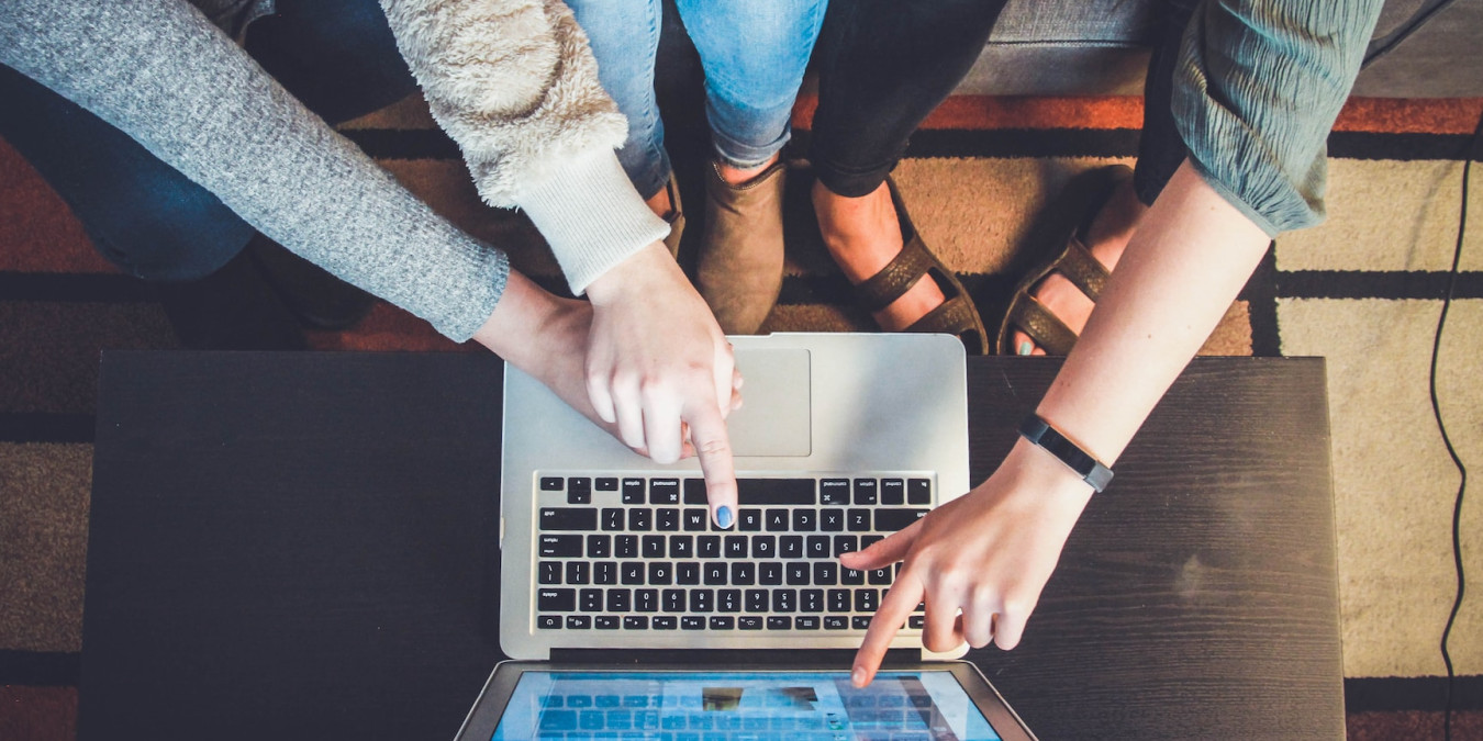 „Samozřejmě, mohla jsem poslat peníze na zbraně, ale já vidím velký smysl v práci s dětmi,“ říká dobrovolnice