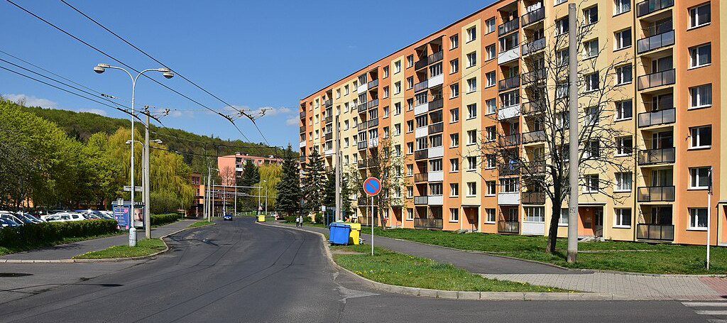 Bydlení v Chomutově je nedostupné a drahé. Jak to pomáháme překonat?