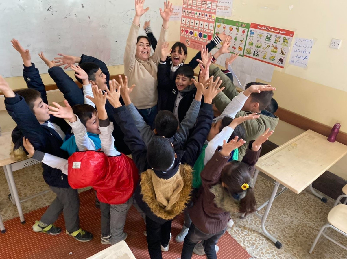 Opravdoví hrdinové: Učitelé v Iráku dokáží být inspirací i přes nepřízeň osudu