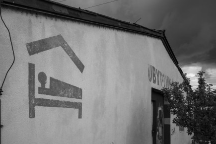 Ubytovny nejsou vhodným řešením bydlení pro rodiny s dětmi