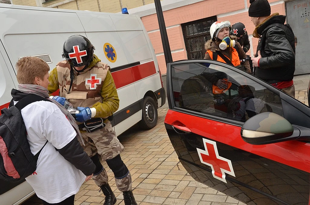 Ukrajina: zařizujeme ordinaci a chystáme převoz pacientů do ČR