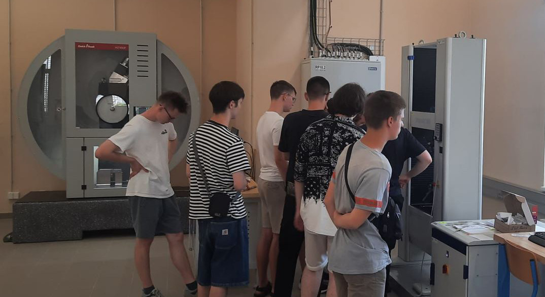 Spolupracujeme s Fakultou strojního inženýrství UJEP
