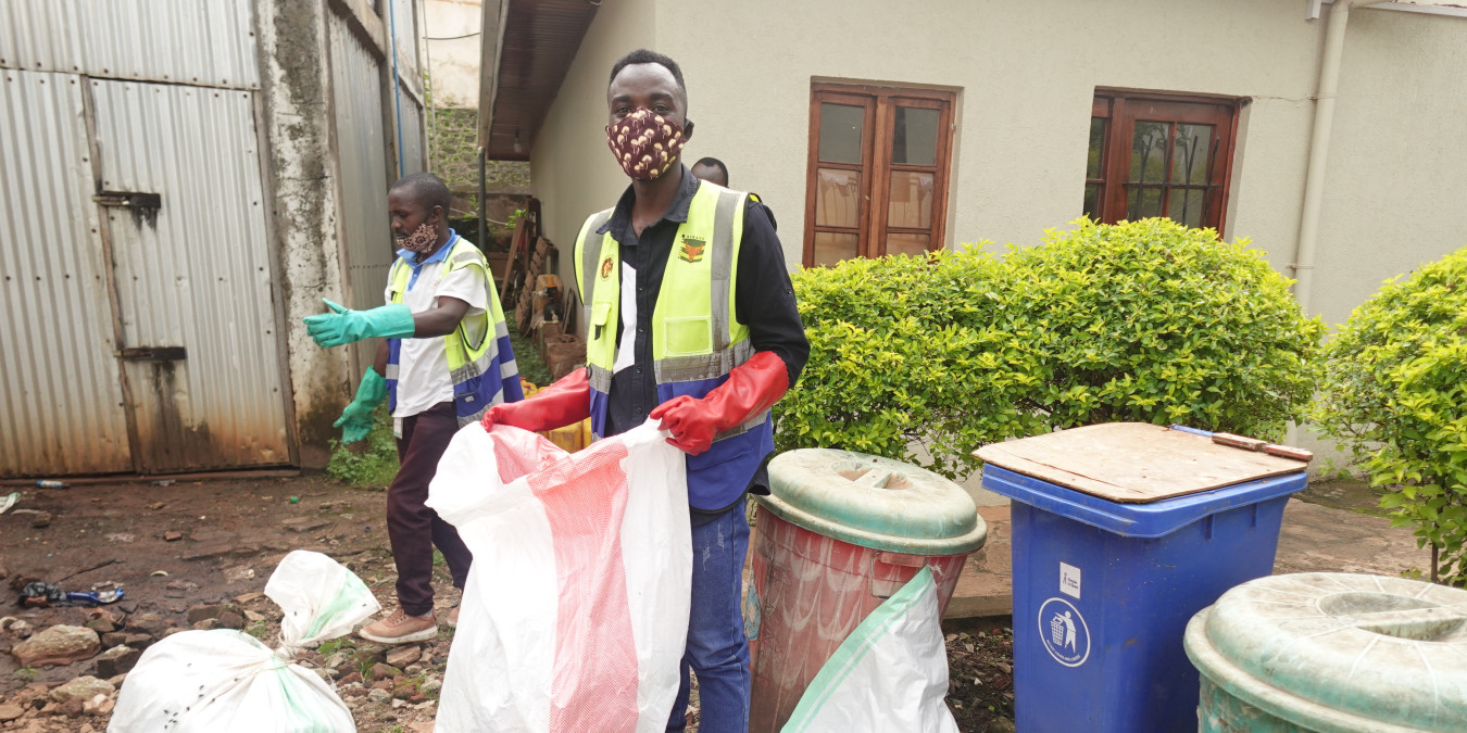 Drobné změny v každodenním provozu: Náš tým v Demokratické republice Kongo zavádí opatření šetrná k přírodě