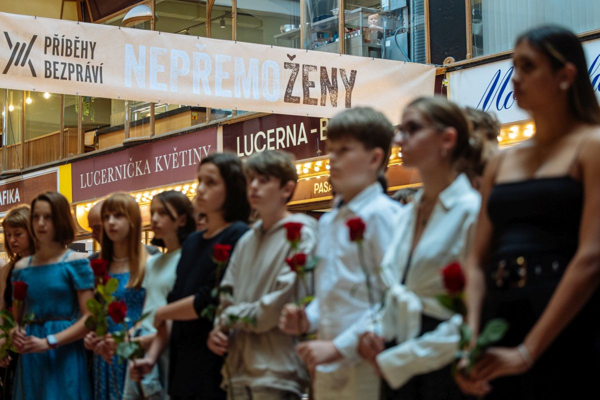 Den Příběhů bezpráví 2025, zahájení výstavy NepřemoŽENY