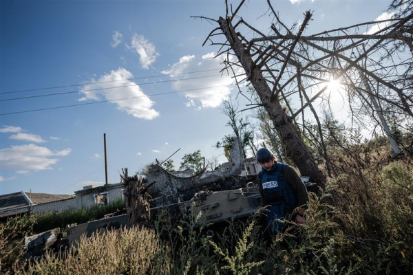 V Ukrajině pomáháme s ochranou před ruskou indoktrinací nebo dokumentací válečných zločinů 