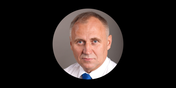 Nezlomily ho roky vězení ani pokus o deportaci. Cena Homo Homini pro Mikalaje Statkeviče odstartuje festival Jeden Svět