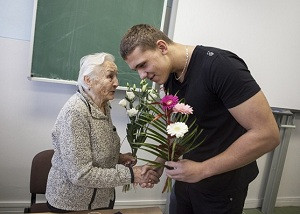 Mezigenerační setkávání na českých školách