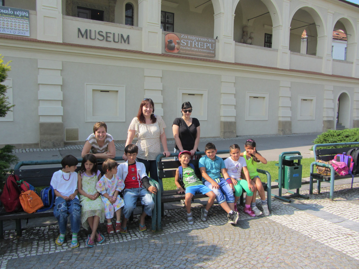 Podpora vzdělávání rodiny aneb nejde jen o doučování, dohánění učiva, ale především o podporu a vzor pro děti a rodiče