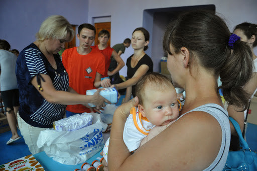 Člověk v tísni pomohl 496 ukrajinským dětem, které utekly z ostřelovaných měst. Na pomoc uvolnil další milion korun