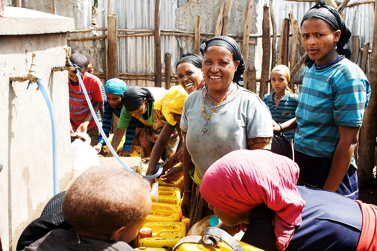 Neima zajistila vodu pro 5000 lidí ze své vesnice
