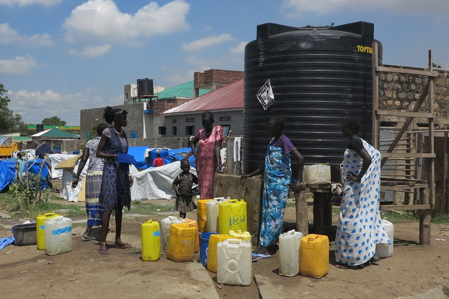 Proti choleře v Jižním Súdánu bojujeme čistou vodou i osvětou
