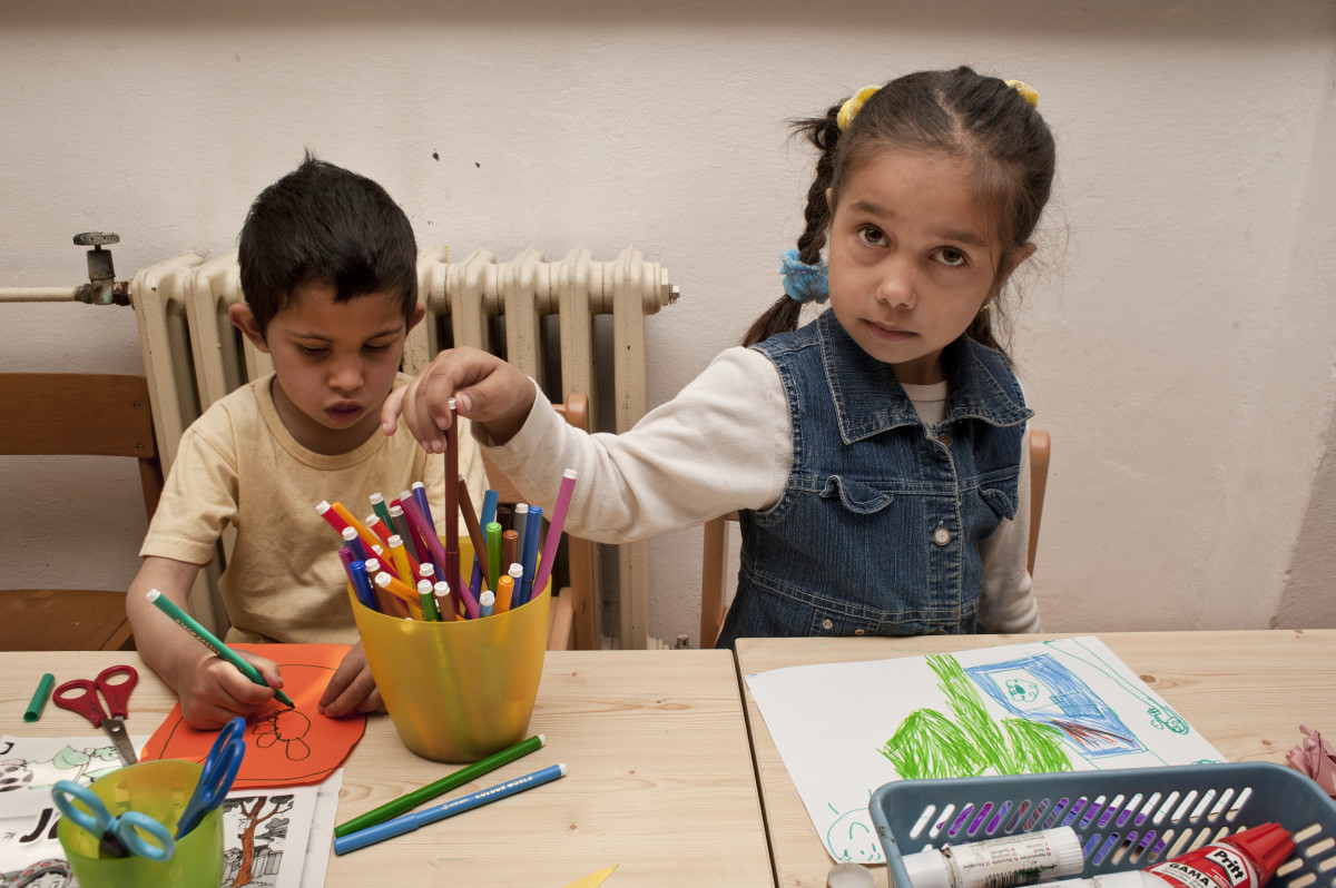 Terénní pracovníci varují poslance: Pokračující rozvrat poradenského systému zbytečně přivede další děti do ZŠ praktických.