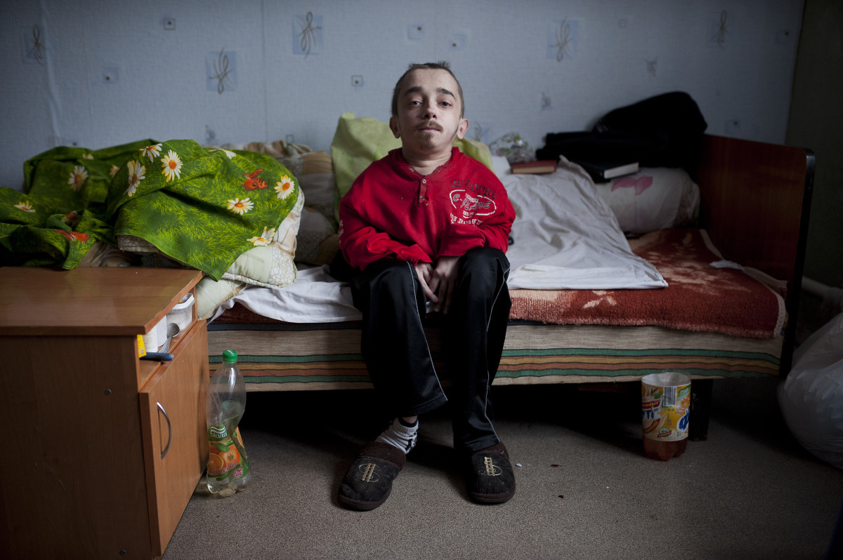 Žeňa skončil v domově pro seniory na východě Ukrajiny. A pak začaly boje