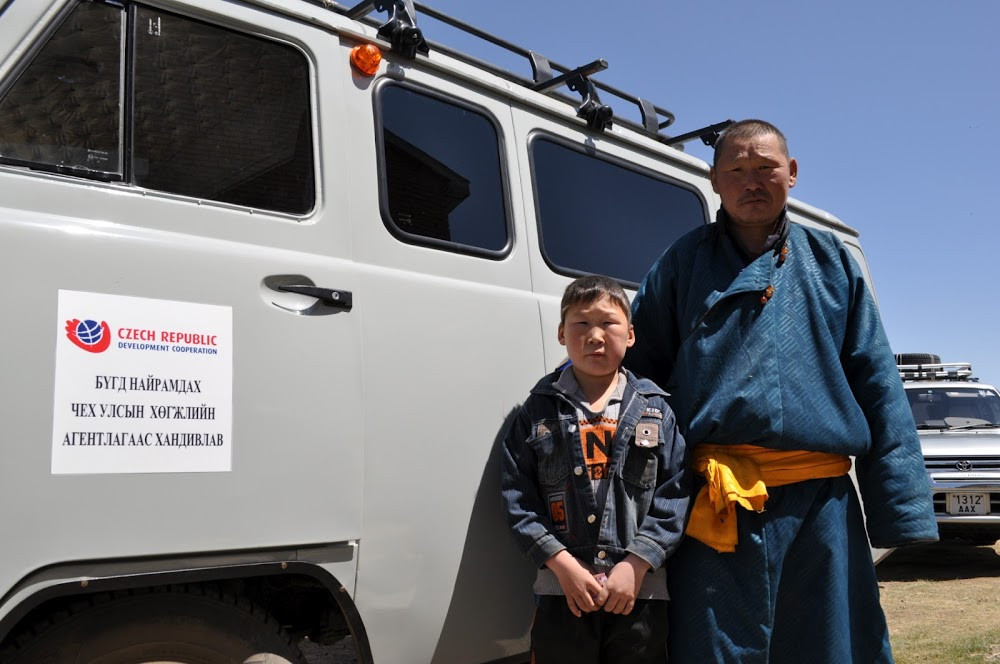 České sanitky pomáhají v Mongolsku. Ve dvou krajích větších než Česko ošetří ročně tisíce pacientů