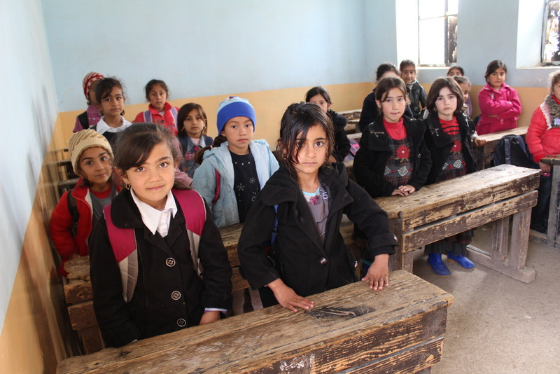 Irák: Školy fungují i uprostřed trosek a nebezpečí