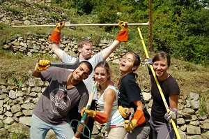 Mladí lidé se výrazně občansky angažují