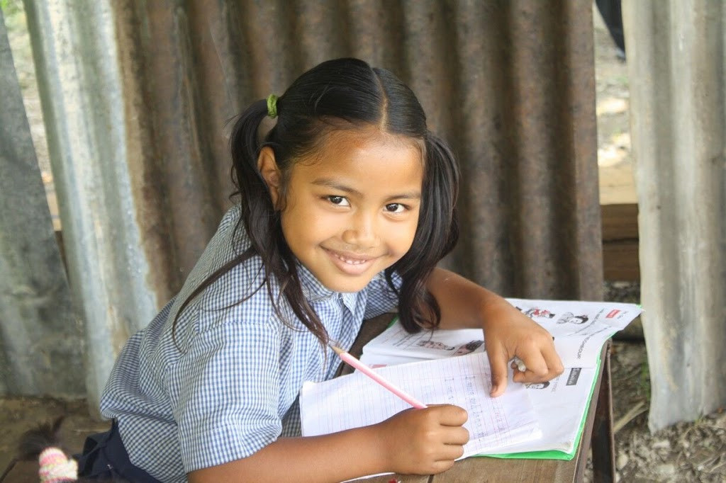 Člověk v tísni po zemětřesení pomohl 11 350 nepálským rodinám, pomáhá s přístřeším a poskytuje ochranu ženám i dětem