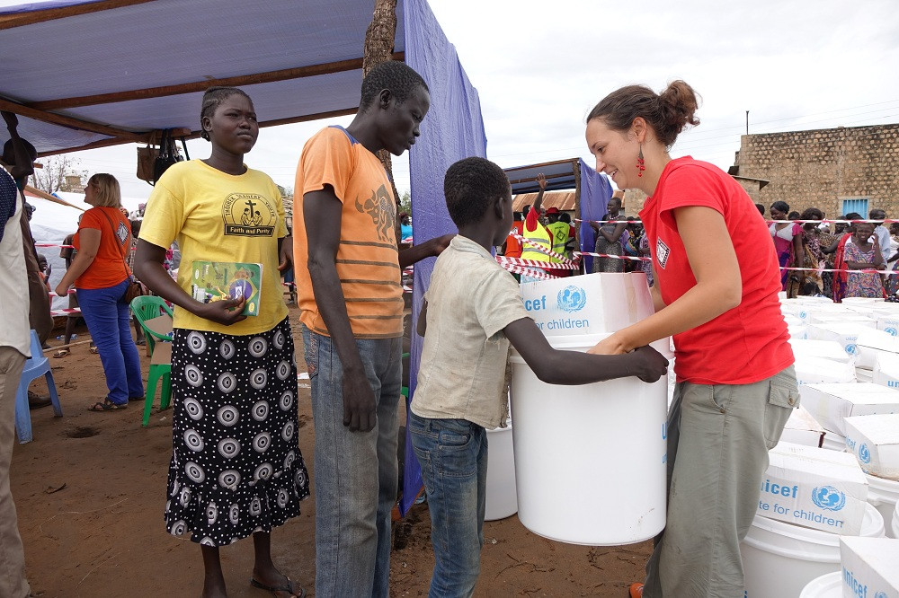 Mezinárodní den dobrovolnictví Člověk v tísni oslaví novou iniciativou