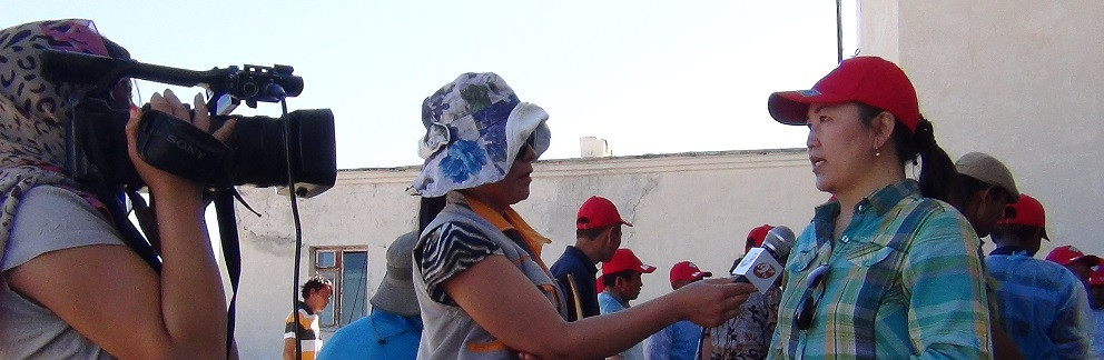 Na západě Mongolska pomáháme firmám se zaváděním ovčí vlny jako izolačního materiálu