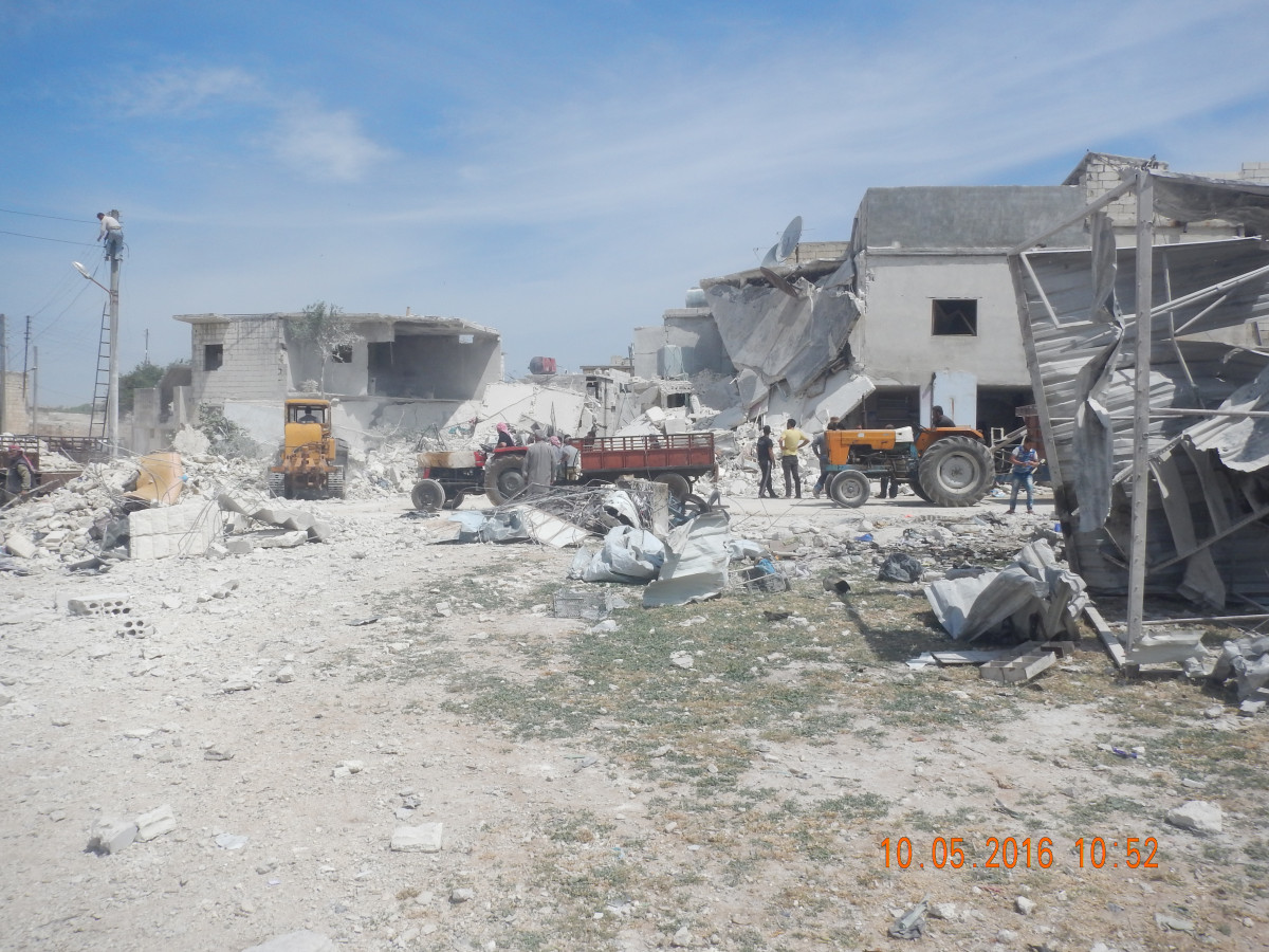 Žáci školy podporované Člověkem v tísni v Sýrii byli zabiti při bombardování