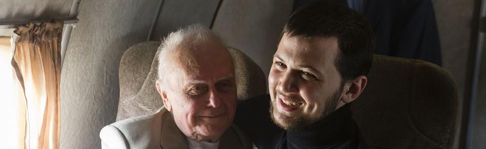 Fotografie z letadla, které vezlo propuštěné zpět na Ukrajinu.