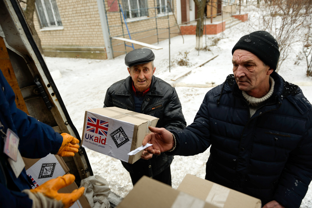 Ukrajina: Civilisté potřebují ochranu a přístup k humanitární pomoci