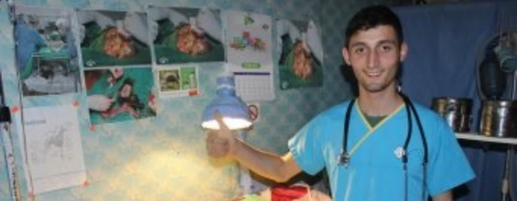 Před dvěma lety jsem si neuměl představit, že bych mohl v Gruzii získat dobré odborné vzdělání. Nyní díky němu pomáhám celé komunitě, říká Levan