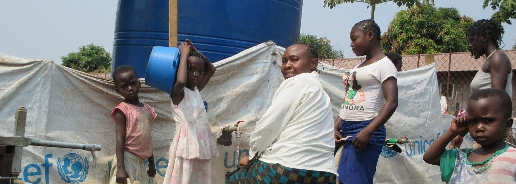 Více než 33 000 lidí uprchlo před násilím z DR Kongo do Angoly. Člověk v tísni pomáhá se sanitací, hygienou a přístupem k vodě