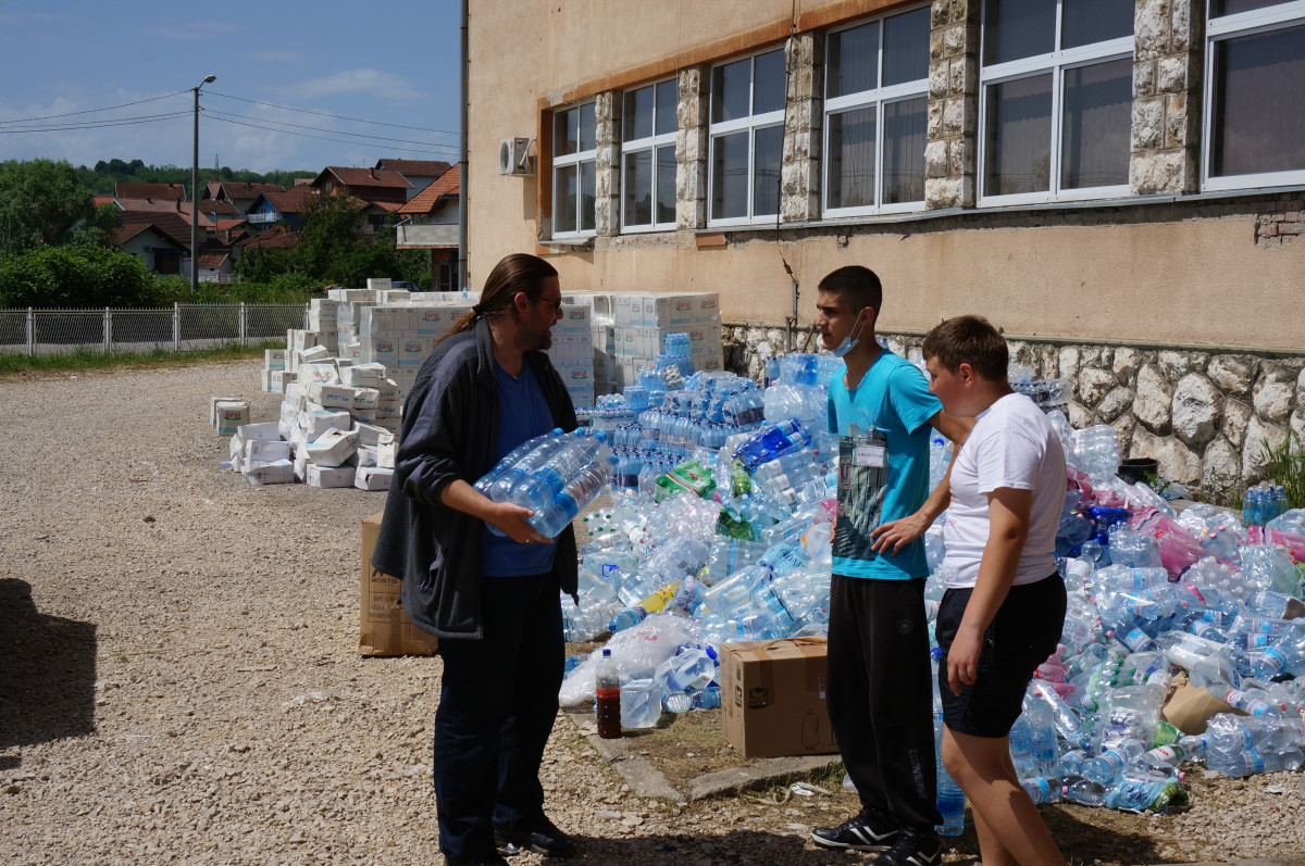 Na Balkáně jsme po povodních dosud pomohli 2500 rodinám