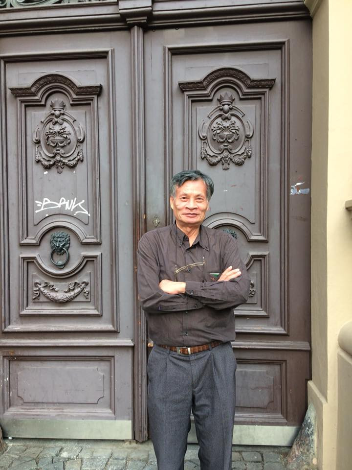 Ve Vietnamu zadrželi disidenta Nguyena Quang A, který letos promluvil na Foru 2000